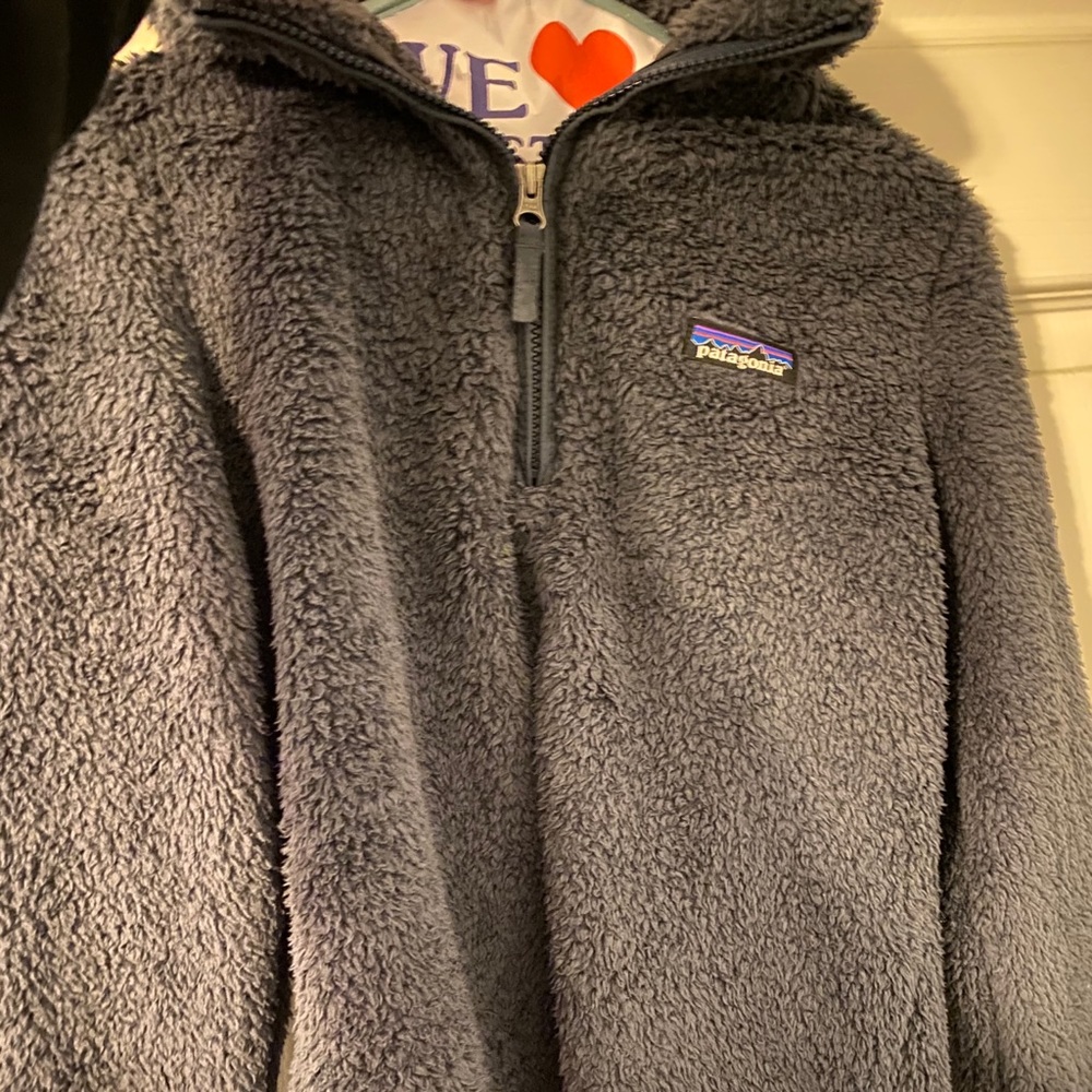 Women’s fuzzy patagonia